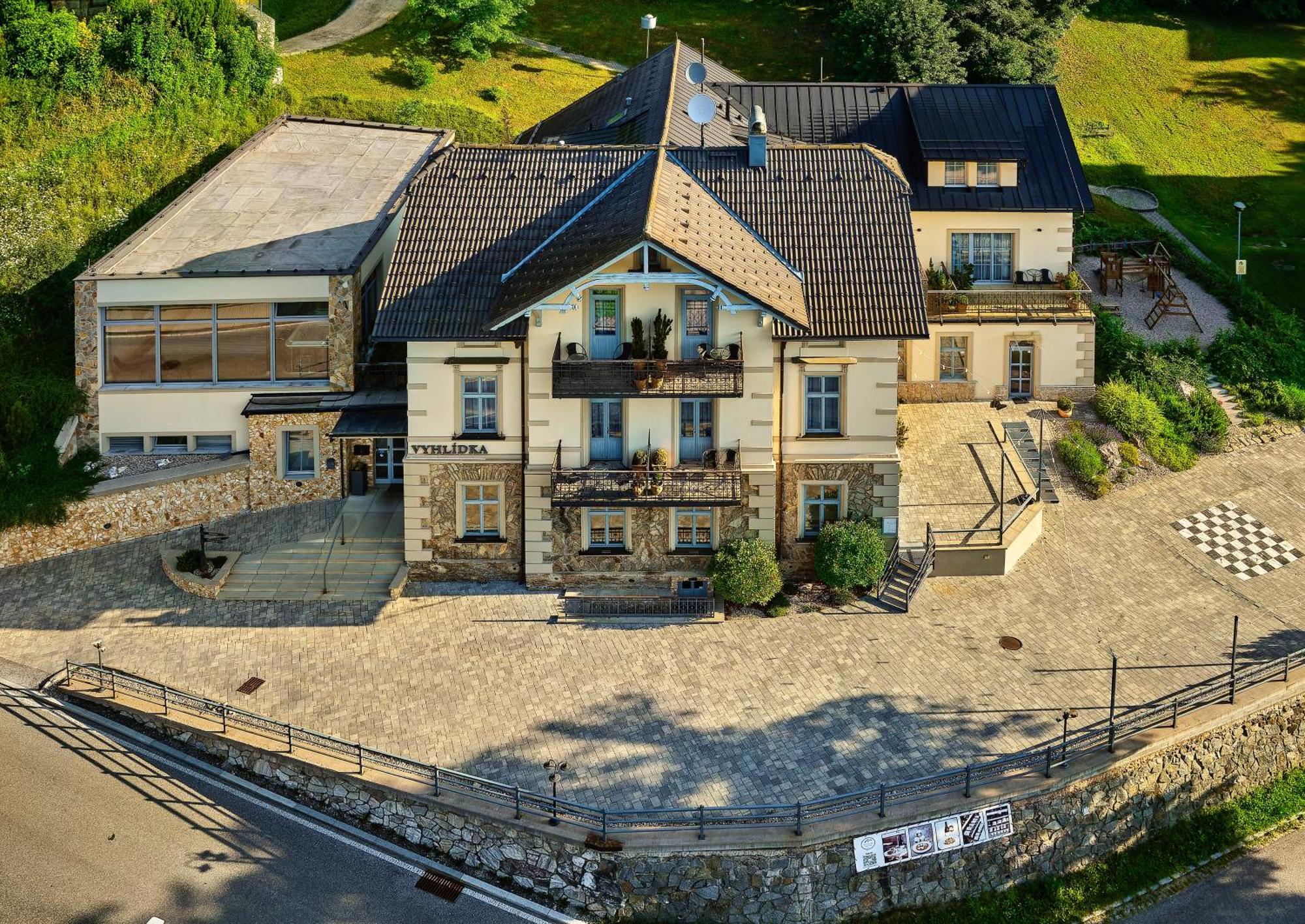 Hotel Vyhlídka Janske Lazne Exterior foto